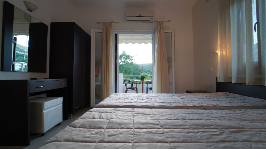 Bedroom 2, Villa Apollo Parga, Epirus