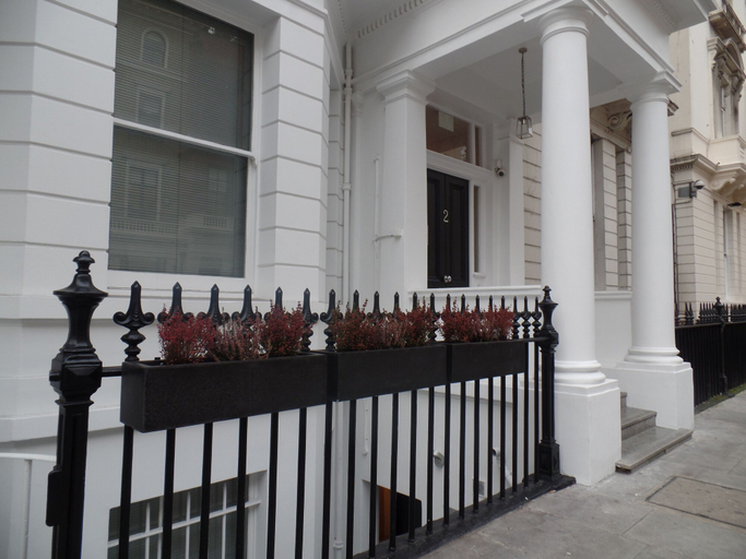 Exterior & Views 2, QB 11, London