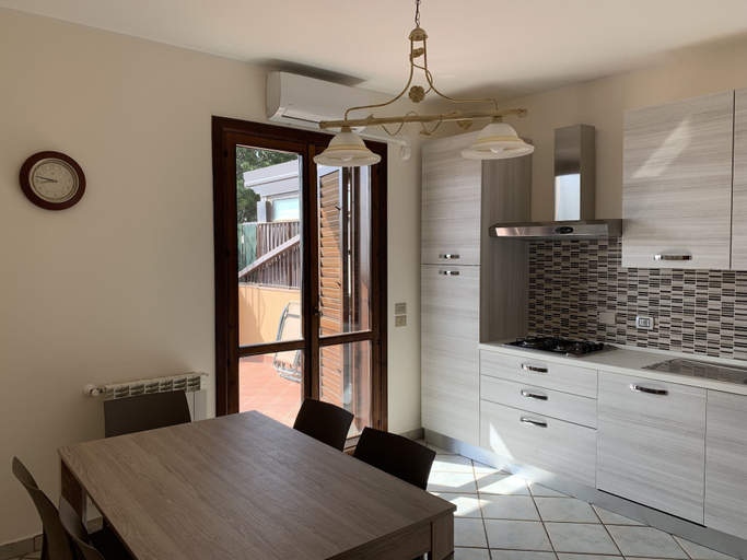 Others 5, Villa Le Palme, Catania