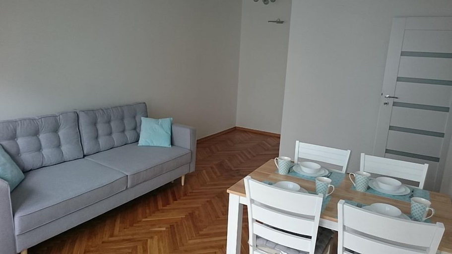Others 5, Balticrent - Plac Grunwaldzki 20, Gdynia