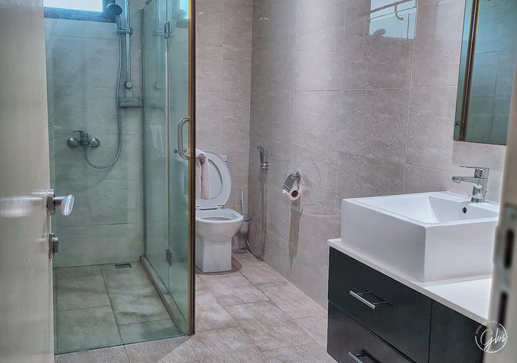Bathroom 4, Grand Bay Suites