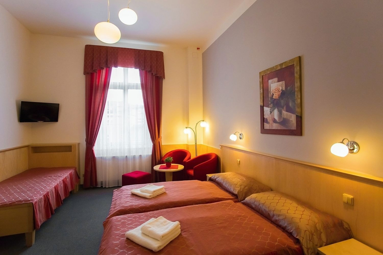 Bedroom 3, Lázeňský hotel Sadový Pramen, Karlovy Vary
