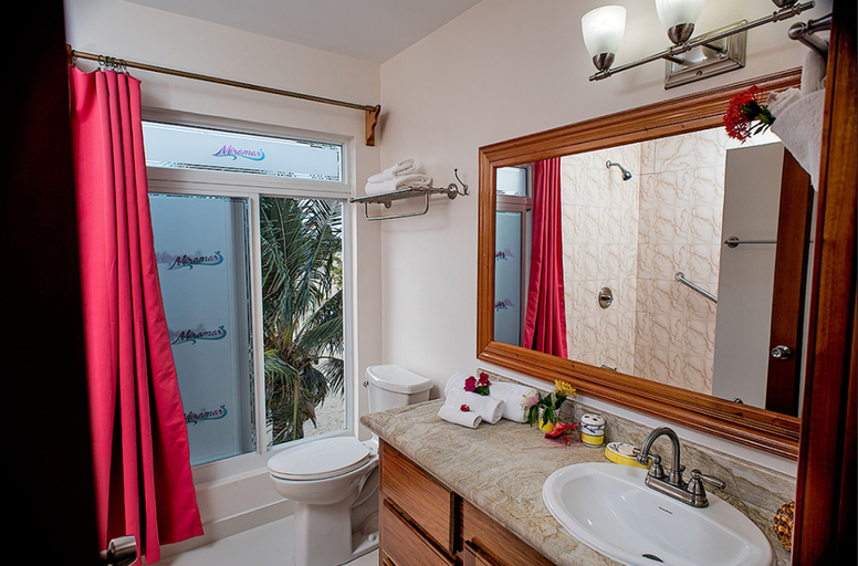 Bathroom 4, Miramar Apartments
