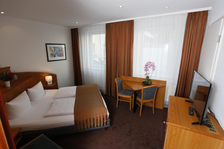Bedroom 3, Hotel Condor, Hamburg