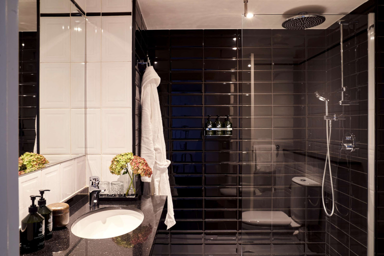 Bathroom 4, Park Centraal Amsterdam, part of Sircle Collection, Amsterdam