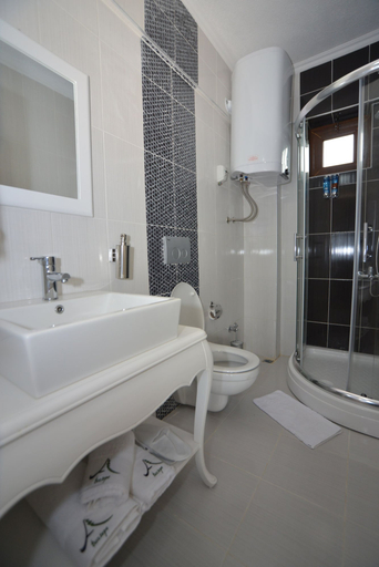 Bathroom 5, Akamoy Boztepe Otel & Restorant, Perşembe