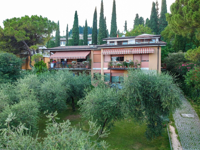 Exterior & Views, Cupido, Brescia