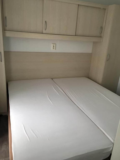 Bedroom 3, Landgut Jungfleisch, Kusel