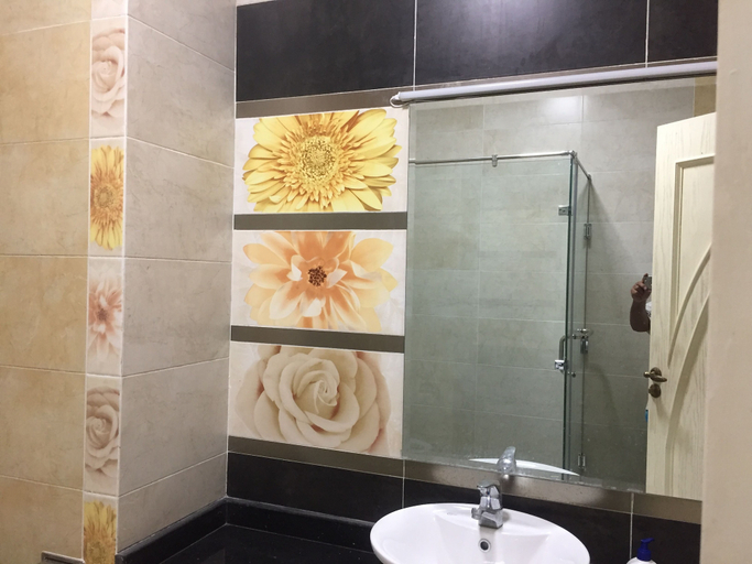 Bathroom 4, Villa One, Unorganized in Al Jizah