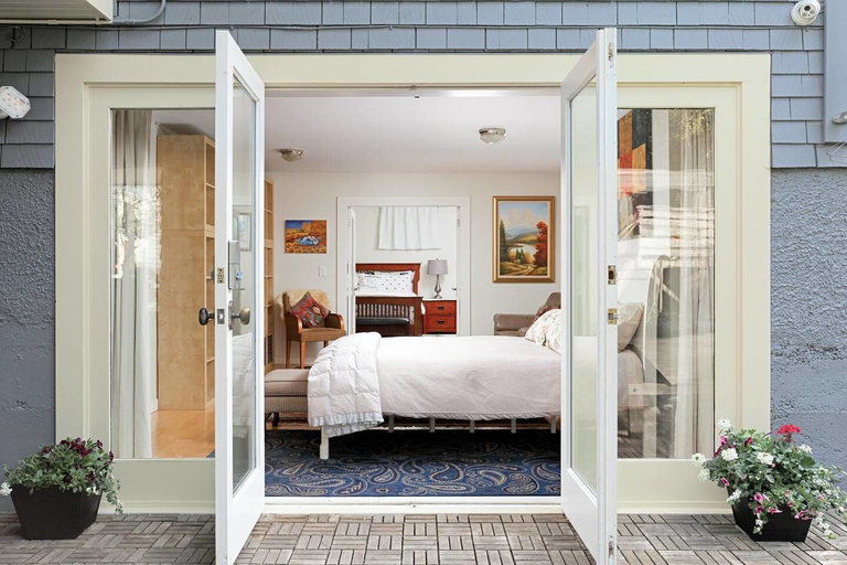 Exterior & Views, Private and Cozy Home in Kerrisdale, Greater Vancouver