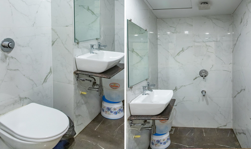 Bathroom 4, Hotel Hometown - Near BKC, Mumbai City