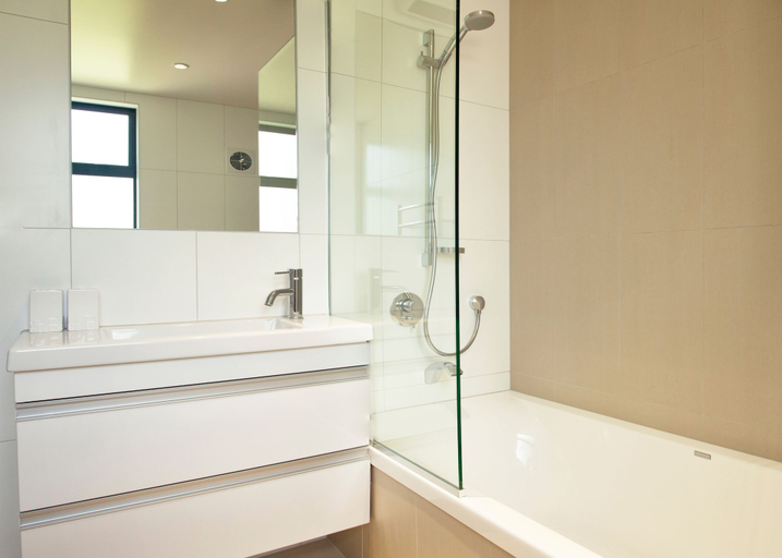 Bathroom, Dragonfly Cottage, Queenstown-Lakes