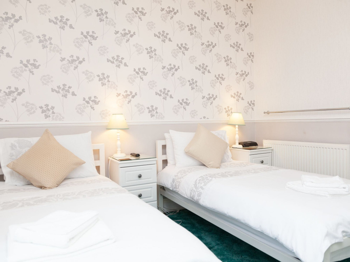 Bedroom 2, Crimdon Dene, Torbay