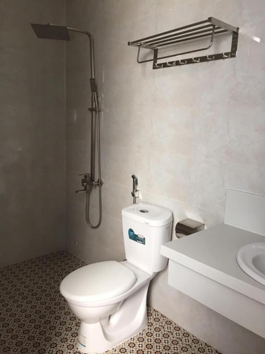 Bathroom 4, Bac Nam Hotel, Da Nang