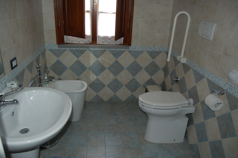 Bathroom 4, Agriturismo Le Rondinelle, Siena