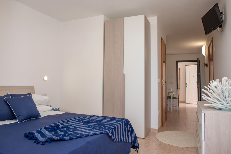 Bedroom 2, Al Faro Guest House, Foggia