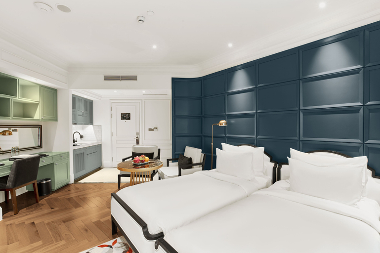 Bedroom 30