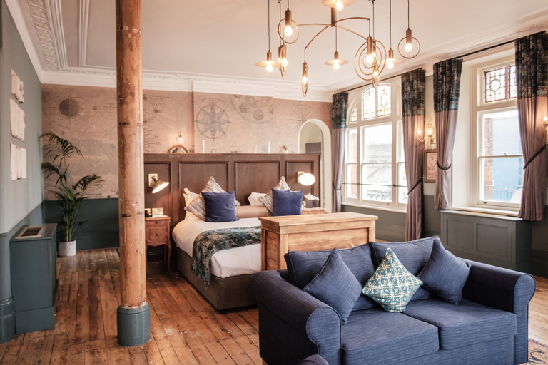 Bedroom 2, Half Moon, London