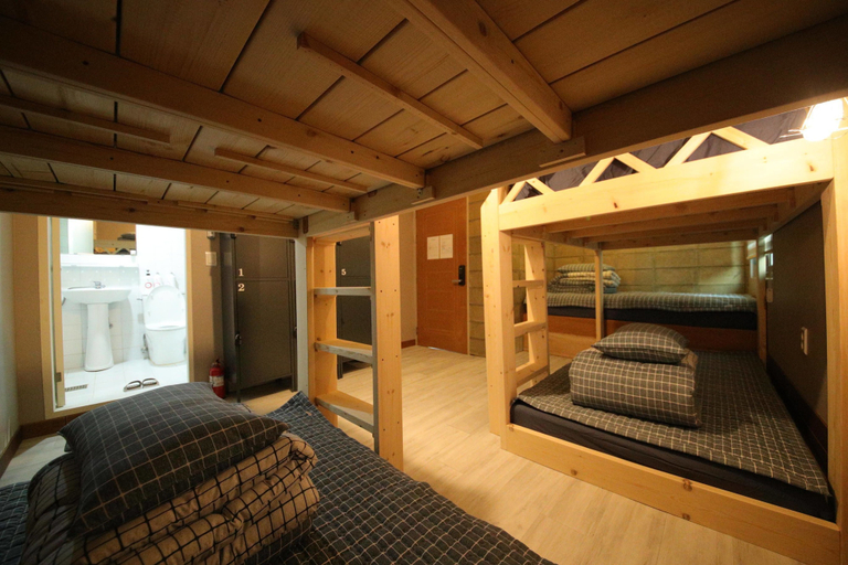 Bedroom 4, Stitches House - Hostel, Mapo