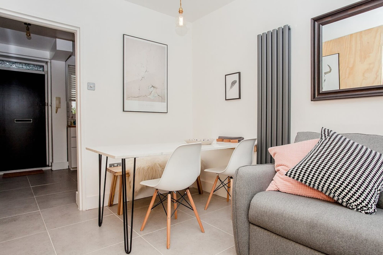 Others 3, Modern Central 1 Bed in Clerkenwell - sleeps 4, London