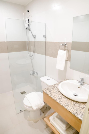 Bathroom 5, Bridge Hotel, Cagayan de Oro City