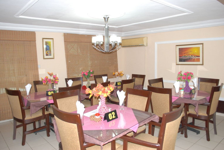 Food & Drinks 4, GQ International Hotel, AbujaMun