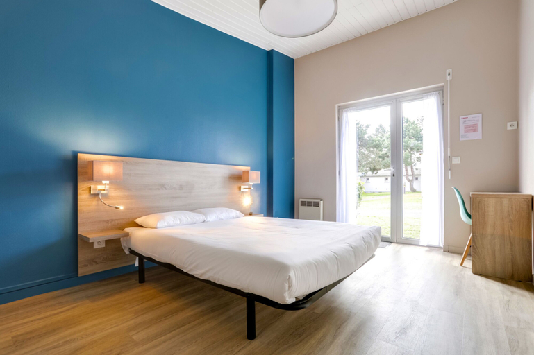 Bedroom 2, Azureva Hauteville-sur-Mer, Manche