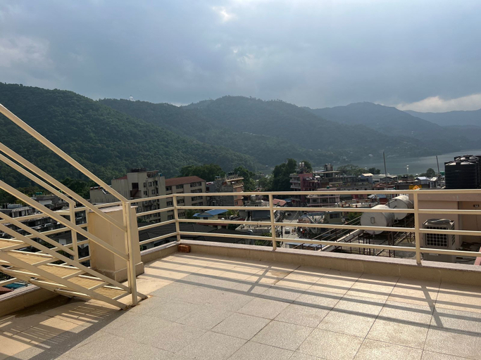 Others 5, Hotel Murano, Gandaki