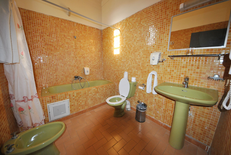 Bathroom 4, Al Jasira Hotel, Essaouira