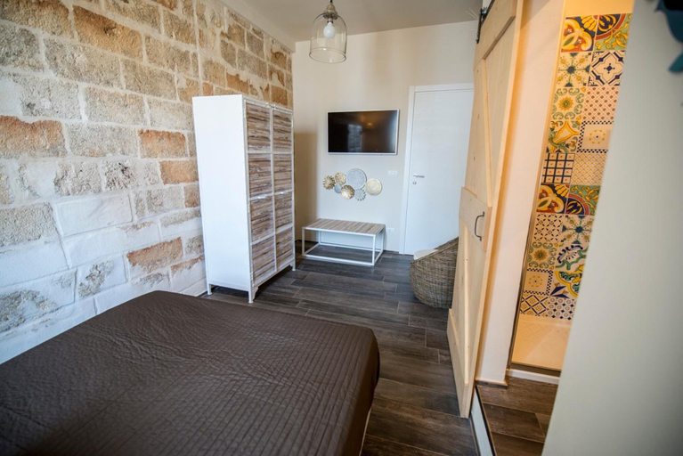 Bedroom 2, Home Village BB, Bari