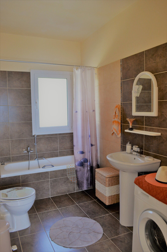 Bathroom 4, Georgia & Eri Villas, Ionian Islands