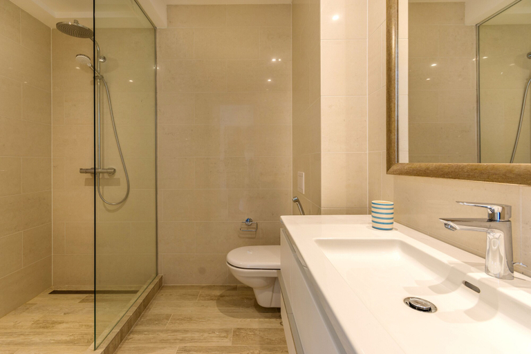 Bathroom 3, Studio Apartment by My Way