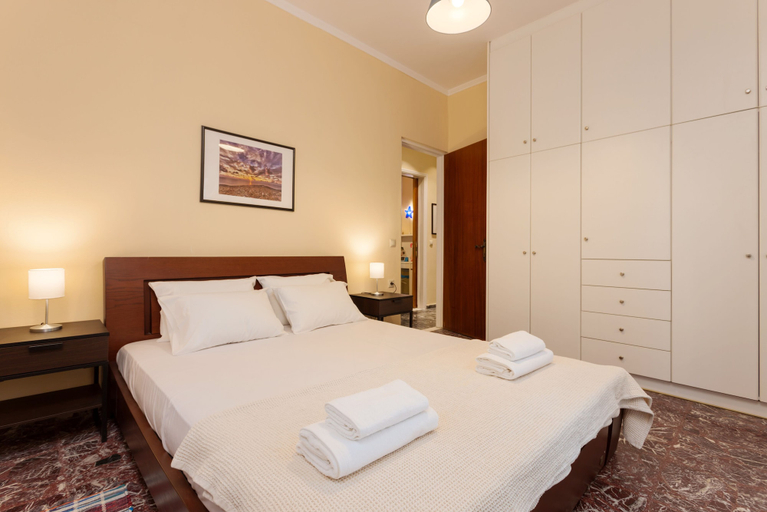 Bedroom 2, Metropolis Apartment, Ionian Islands