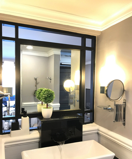 Bathroom 3, Stay in Style Family Room at Nimman R201, Muang Chiang Mai