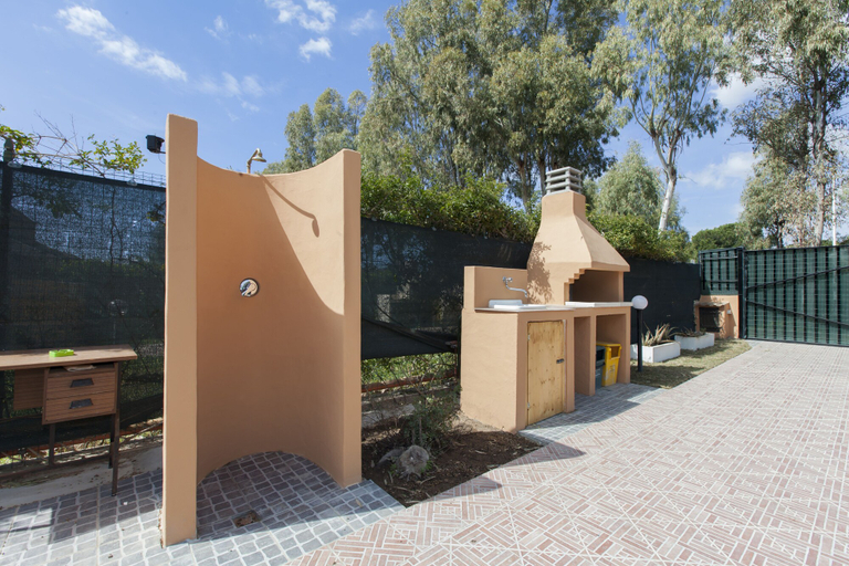 Exterior & Views, Casa Vacanze Ela, Cagliari