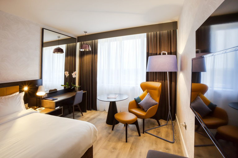 Bedroom 2, Clayton Hotel Dublin Airport Central, Dublin