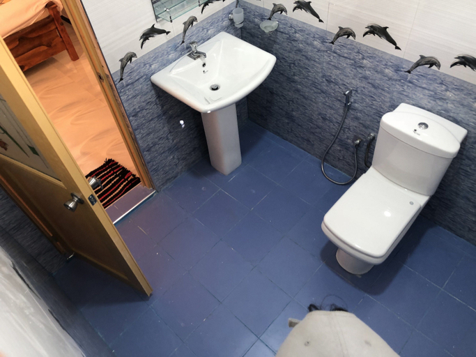 Bathroom 5, Ran Rasa Guest, Nachchadoowa