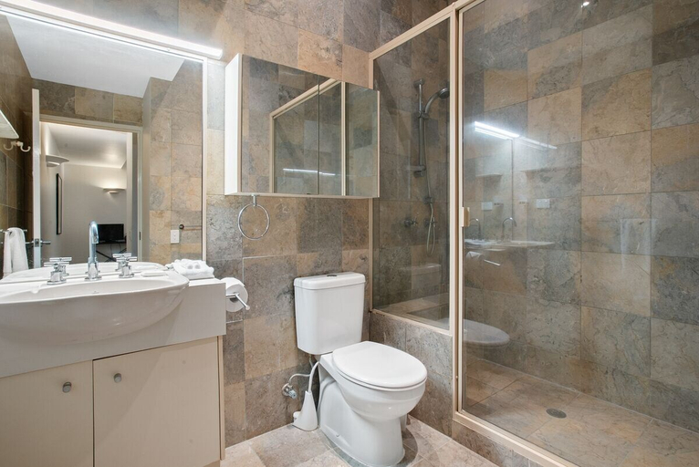 Bathroom 4, Alderly Private Apartments, Noosa - Noosa-Noosaville