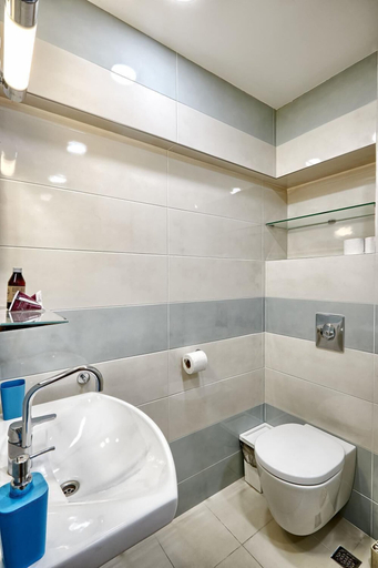 Bathroom 4, Baratero Opera Apartment, Stolichna