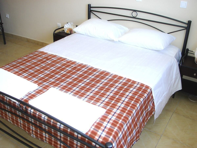 Bedroom 2, Dorana Trekking Hotel, South Aegean