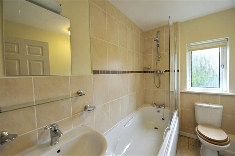 Bathroom, Green Door Jasmine, Cornwall