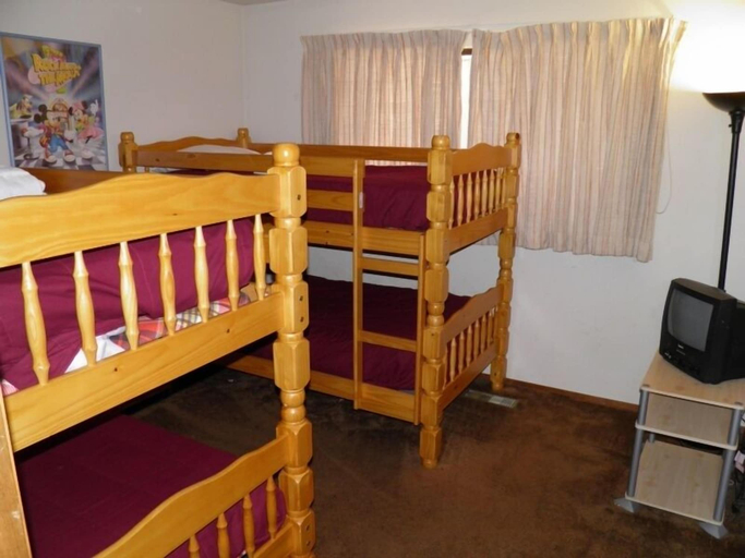 Bedroom 2, 1421 Meadow Crest Drive, El Dorado