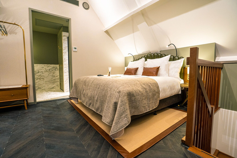 Bedroom 2, The Collector, The Hague