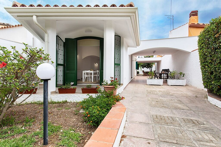 Exterior & Views 2, Villino a Fontane Bianche, Syracuse