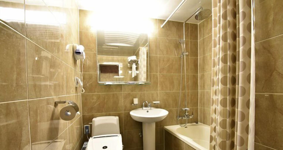 Bathroom 5, Hotel Samwon Plaza, Anyang
