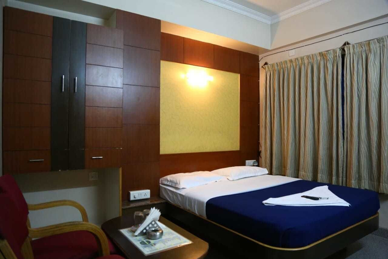 Bedroom 4, Hotel V Inn, Bangalore