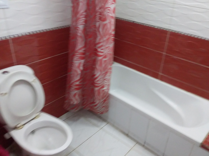 Bathroom 4, Isis Hostel 2, Qasr an-Nil