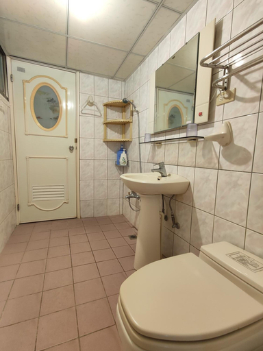 Bathroom 4, Littleguilin Homestay, Taitung