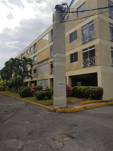 Exterior & Views 2, New Kingston Apt at Kensington Court
