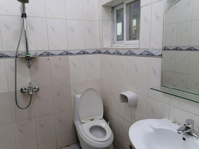 Bathroom 3, Hotel Paramondo, Abomey-Calavi